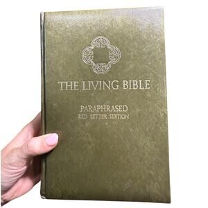 The Living Bible 1970s Red Letter Edition Paraphrased Tyndale Hard Back Green